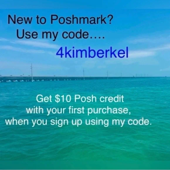 Lilly Pulitzer Women's Reversible Canvas
Sun Hat - Picture 13 of 13